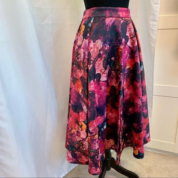 ESSENTIALS by ABS pink red flower floral skirt size 6 - Picture 2 of 10